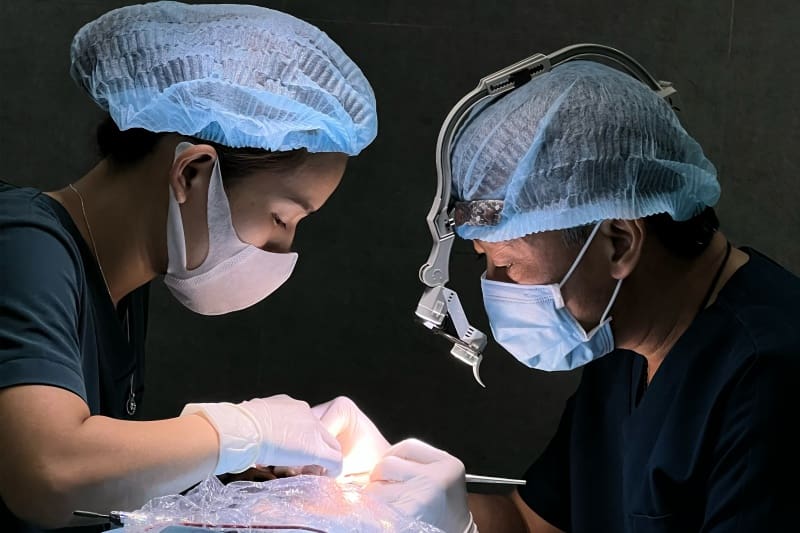 Nên cắt mí hay nâng cung mày? Nhược điểm của nâng cung mày